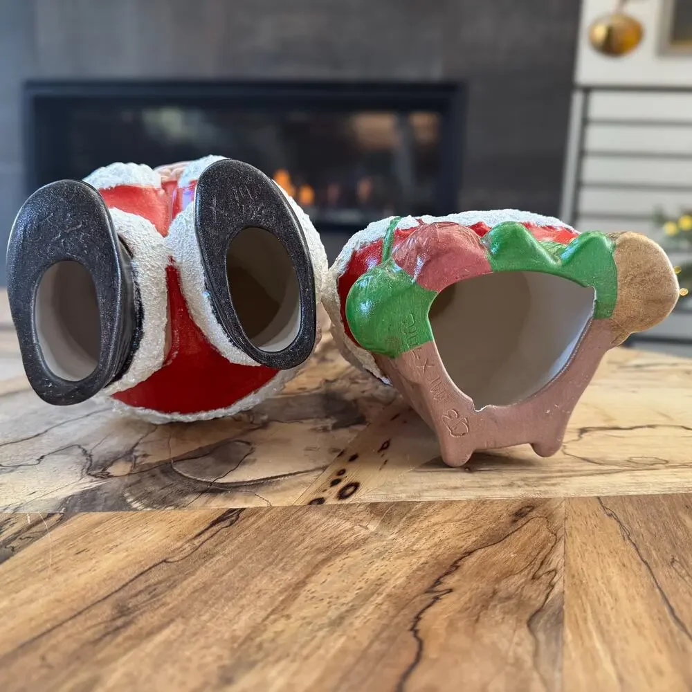 1991 Vintage Mr & Mrs Claus Hand-Painted Ceramic Atlantic Molds Snowlike Glitter
